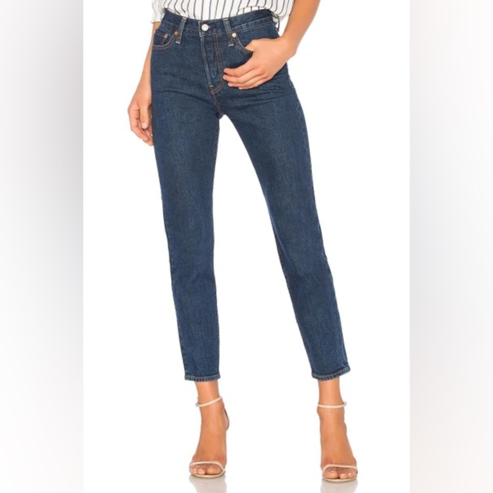 Levi’s Wedgie Icon Fit Button Fly Jeans Women's pc9-22861-0020